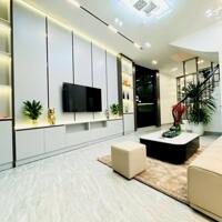 Bán nhà Phố Thái Hà, Ngõ Ô tô Tránh, Khu Dân Trí Cao, 30mx4T, Giá: 5.8 Tỷ, Lh: 0396935190.