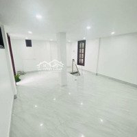 Tôi Cần Bán Nhà Mặt Phố Lý Nam Đế, P. Cửa Đông Q. Hoàn Kiếm, 45 M2, Lô Góc 3 Tầng,Mặt Tiền5,3M, 31,8 Tỷ