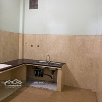 Cho Thuê Nhà 1 Trệt 1 Lầu Sân Thượng 40M2, 2 Phòng Ngủgiá Tốt- Mặt Tiền Đ.lò Gốm, P.7, Q.6, Hcm