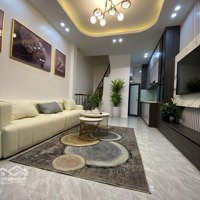 Sang Xịn Mịn -Hiêms Đẹp Lung Linh, Trung Tâm Q Hai Bà, Ô Tô Đỗ Gần _ Diện Tích: 30M - Chỉ 5,35Tý Tặng Full