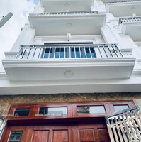 Bán Nhà Nam Từ Liêm Ngõ Thoáng Ba Gác Tránh - 36M2 5 Tầng - Giá Hơn 6 Tỷ