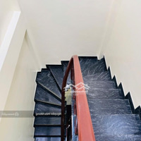 Bán Nhà Nam Từ Liêm Ngõ Thoáng Ba Gác Tránh - 36M2 5 Tầng - Giá Hơn 6 Tỷ