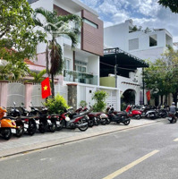Bán Nhà Mặt Phố Nguyễn Hữu Huân, 18,2 Tỷ, 135M2, Giá Cực Chất, Nganv 6M. Nội Thất Cao Cấp