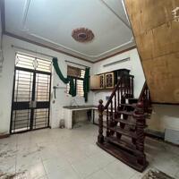 Nhà cũ Bán Đất - Lạc Long Quân - 252m2 x 2T x MT 7m - Ngõ thông thẳng - 30m ra Hồ Tây