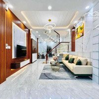 Đi Nước Ngoài Định Cư Bán Gấp Nhà Ở Đường Đặng Minh Khiêm, Phường 4, Quận 11. Giá Bán 2 Tỷ 950