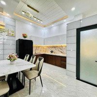 Đi Nước Ngoài Định Cư Bán Gấp Nhà Ở Đường Đặng Minh Khiêm, Phường 4, Quận 11. Giá Bán 2 Tỷ 950