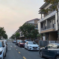 Bán Nhà Phố 75M2 Centa City View Công Viên - Cửa Ngõ Vinhomes Royal Island