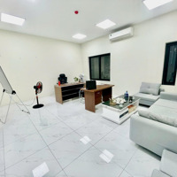 Cho Thuê Văn Phòng Nguyễn Văn Huyêndiện Tích60M2 Giá Bán 9. 5 Triệuiệu View Chuyên Nghiệp