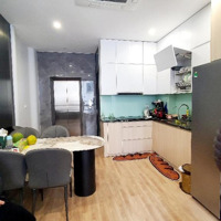 Bán Nhà Trung Tâm Gia Thụy, 6 Tầng Thang Máy, Cách 50M Ra Mặt Phố Nguyễn Văn Cừ,
18.5 Tỷ,0975585817
