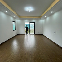Siêu Hiếm 9 Tỷ 8 Tầng Thang Máy, Gara Ô Tô, 1 Nhà Ra Mặt Phố, View Sông + Cầu Nhật Tân Lõi Tây Hồ