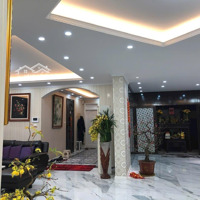 Bán Căn Penhuose - 235M2 Toà 17T1 Phố Hoàng Đạo Thuý . Giá Rẻ - 0983 262 899