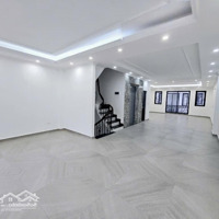 Bán Nhà Hoàng Quốc Việt, Cầu Giấy 100M2 8T Ô Tô Kinh Doanh Chỉ 34 Tỷ