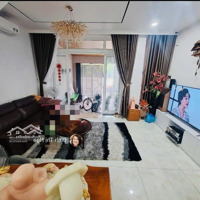 Nhà Mặt Tiền, Hiệp Phú, Thủ Đức, Ngang 5M Vuông Vức, 3 Tầng Mới, Chỉ 9,2 Tỷ!