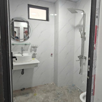 Bán Nhà Phú Diễn Ô Tô Đỗ Cửa Giá Bán 6Tỷ Diện Tích : 38M2 , Nhà 5 Tầng Mới Vừa Xây Xong