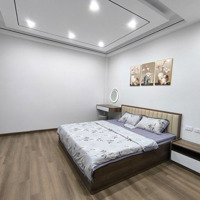 Bán Nhà Mới Tinh-Phố Việt Hưng-Gần Ngõ Oto Tránh-5 Tầng-Chỉ Loanh Quanh 5 Tỷ.