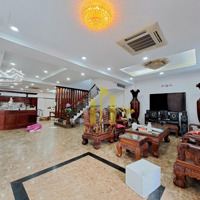 Biệt Thự Hầm 3 Lầu Full Nội Thất Giá Bán 50 Triệu