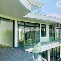 Bán biệt thự Lucasta Khang Điền, căn bờ sông, 798m2, 3 tầng, nhà thô, 85 tỷ