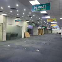 Cho Thuê Văn Phòng 173 Xuân Thủy Giá Siêu Rẻ 1100M2 Sàn Thông Suốt]
