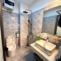 Hiếm, Bán Nhà Trung Kính, 44M2, Dân Xây Chắc Chắn, Nhiều Lối Vào, Giá Chỉ 8.8 Tỷ (Thương Lượng)