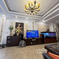 Bán Nhà Phân Lô Hoàng Quốc Việt - 68M Lô Góc - Oto Ngủ Trong Nhà - Nội Thất Đẹp - An Sinh