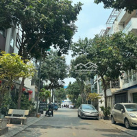 Bán 2 Lô Đất Cạnh Nhau Tại Khu Đấu Giá Kim Quan - Việt Hưng,Lb
Diện Tích: 84M2, Mt: 5M Giá: 20,7 Tỷ