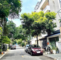 Bán 2 Lô Đất Cạnh Nhau Tại Khu Đấu Giá Kim Quan - Việt Hưng,Lb
Diện Tích: 84M2, Mt: 5M Giá: 20,7 Tỷ