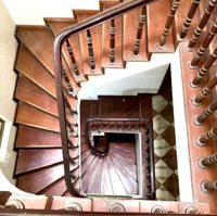 Chính Chủ Cho Thuê Nhà Mặt Phố + Ngõ, Đối Diện Ga Lángdiện Tích110M2 X 5 Tầng (Có Nhà Để Xe)