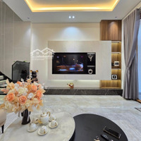 Mặt Tiền Full Nội Thất Hoà Minh, Cách Biển Nguyễn Tất Thành 500M