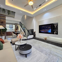 Mặt Tiền Full Nội Thất Hoà Minh, Cách Biển Nguyễn Tất Thành 500M