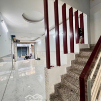 Siêu Phẩm - Dạ Nam Gần Cầu Chữ Y - Q8