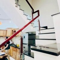 VỊ TRÍ ĐẮC ĐỊA NGAY PHƯỜNG 4 GV ,4TẦNG,62M2, NGUYỄN THÁI SƠN NHỈNH 6TỶ