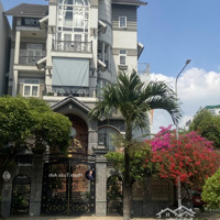 Ngộp Nặng, Biệt Thự Khu Sân Bay 7X17M, 5 Tầng Full Nội Thất Giá Giảm Từ 45 Tỷ Về Còn 33 Tỷ Thôi