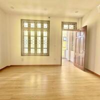 NHÀ ĐẸP PHỐ LÊ QUÝ ĐÔN - Ô TÔ - KINH DOANH - DÒNG TIỀN TỐT