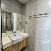 Cần Bán Cc 590 Cách Mạng Tháng Tám, 2 Phòng Ngủ 87M2 Tại Q3, 4,25 Tỷ