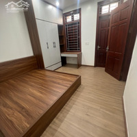 Bán Nhà Chiến Thắng Hà Đông Nhà Dân Xây Thoáng 2 Mặt Ô Tô Đỗ Cửa Diện Tích: 46M2 X 9.6 Tỷ
