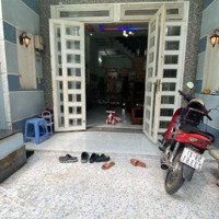Bán Nhà Phố Đẹp Giá Gần 3 Tỷ Sát Bên Trường Học, Chợ Phù Hợp Đầu Tư Cho Thuê