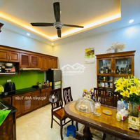 Bán Nhà Phân Lô Hoàng Quốc Việt, Cầu Giấy Vỉa Hè Oto Tránh, Sát Mặt Phố Giá Bán 15.6 Tỷ
