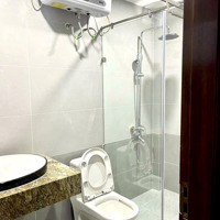 Chính Chủ Bán Gấp Tòa Nhà Văn Phòng Kết Hợp Ở Trên. Xây 8 Tầng. Thang Máy