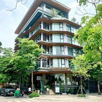 Nhà Đẹp Quá Trời Ơi! Nhà Mặt Phố Nguyễn Ngọc Vũ - Diện Tích: 70M2*6T - Mt6M - 70 Triệu - Vỉa Hè Sân Bay