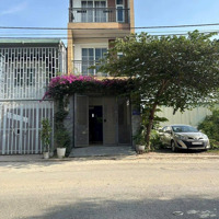 Nhà Phố Đối Diện Vinhomes Q9. Giá Siêu Rẻ