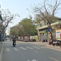 Chị Nga Bán Đất Tặng Nhà 95M2 X 3 Tầng, Giá 15. X Tỷ Nhỏ Phố Hoàng Như Tiếp, Bồ Đề