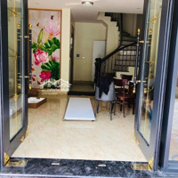 Bán Nhà Mặt Phố Ngọc Lâm - 60M2 X 5T Thang Máy,Mặt Tiền5M - Hạ Chào 2 Tỷ, Chỉ 12 Tỷ