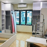 Bán Nhà Mặt Phố Ngọc Lâm - 60M2 X 5T Thang Máy,Mặt Tiền5M - Hạ Chào 2 Tỷ, Chỉ 12 Tỷ
