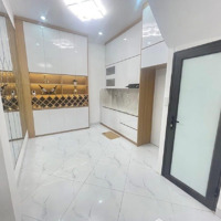 Siêu Hiếm 43M2 Mà Chỉ 7,05 Tỷ Vẫn Còn Thương Lượng, Nhà 4 Tầng Full Nội Thất Tại Hoàng Mai.