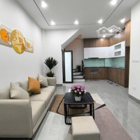 Chỉ 130 Triệu/M2 Sở Hữu Nhà 5 Tầng Phố Ngọc Thụy, Đường Thông, View Công Viên, 47M2, Full Nội Thất