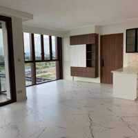 Căn Góc 2 Phòng Ngủ,Diện Tíchlớn 102M2, View Thoáng, Galleria Metropole Nội Thất Cơ Bản, Giá Bán 15 Tỷ Allin