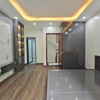 Gia Đình Cần Tiền Bán Gấp Phố Lụa - 35M2 X 5 Tầng - Ô Tô Đỗ Cổng - Vị Trí Cực Đẹp