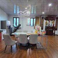 Vip Lò Đúc, Hbt - 12.99 Tỷ Cho 82M2 Và 5 Tầng - Trước Nhà Sân Rộng 200M2 - 2 Thoáng Trước Sau