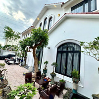 Hiếm- Biệt Thự Sân Vườn 2Mt - Lê Văn Chí Thủ Đức - Full Nội Thất - 374 M2 - Chỉ 16.8 Tỷ(Tl)