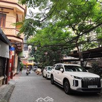 Cần Bán Nhà Phân Lô Oto Phố Nguyễn Chí Thanh Với Diện Tích 63M 5 Tầng Mặt Tiền 4.5M. Giá 260 Triệu/M